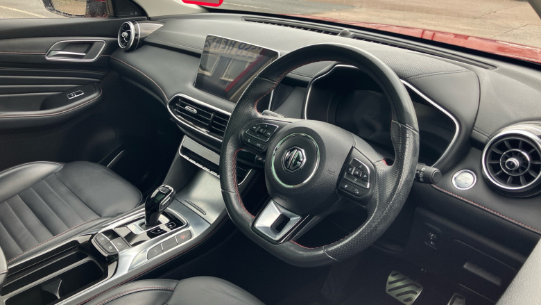 MG Hs 1.5 T-GDI PHEV Exclusive 5dr Auto Hatchback